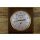 Barometer/ Thermometer auf dunklem Holz