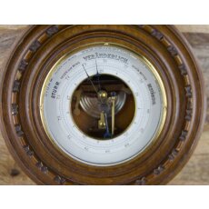 Antikes Barometer mit offenem Werk